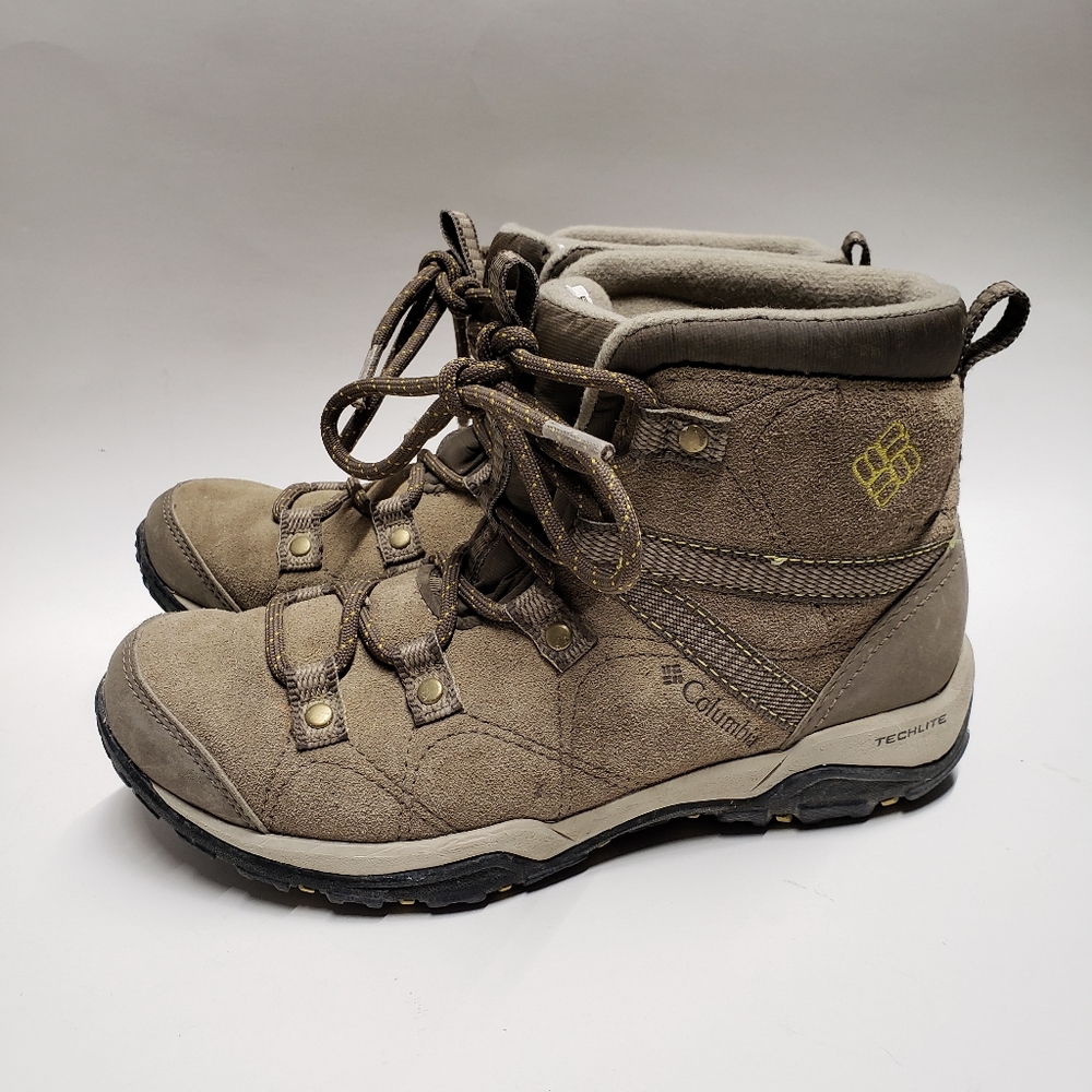 Columbia techlite mid hiking boots, brown leather size 6 women's BL1648-227
